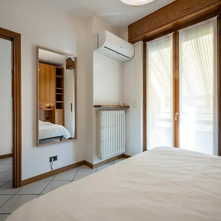 Three Bedroom - View - Larihome A57 Apartament